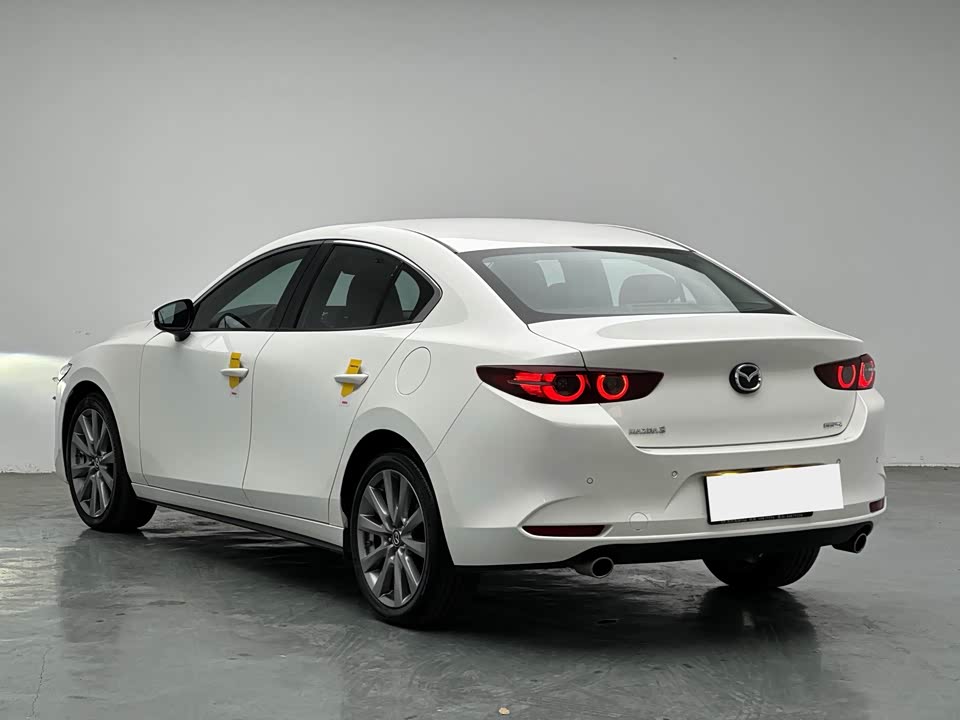 Mazda 3 Angkesaila