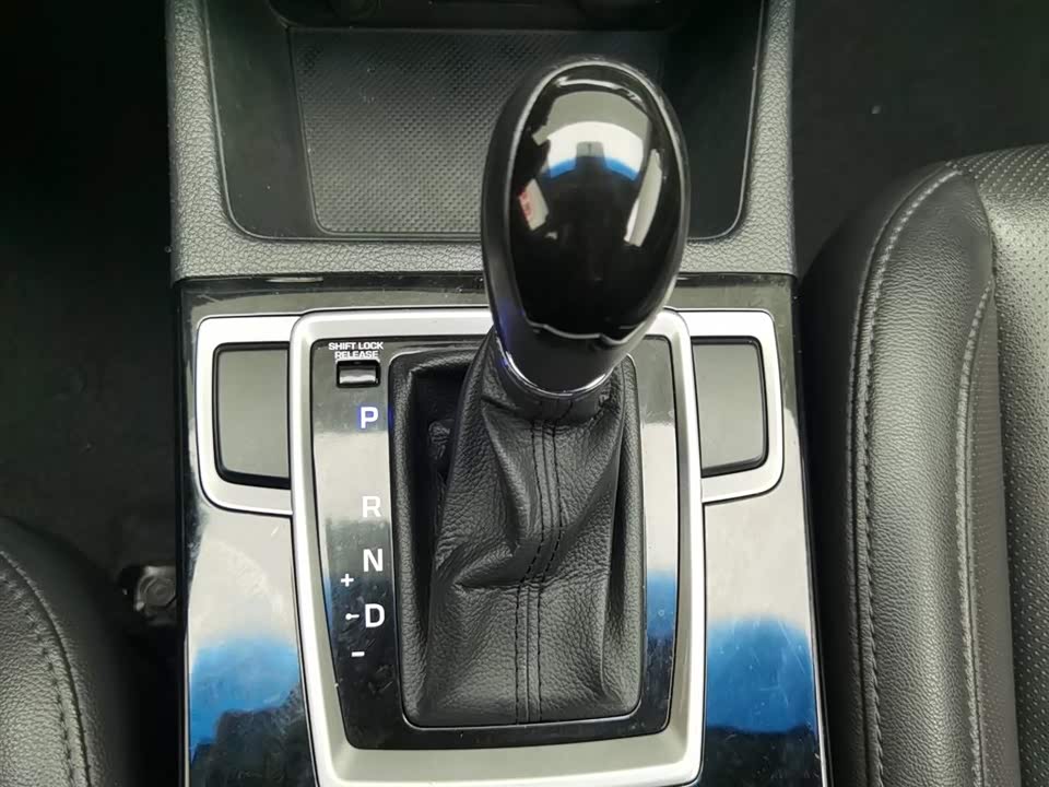 Hyundai Name picture