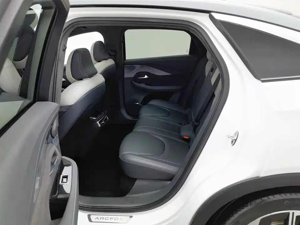 ARCFOX Polar Fox Alpha S