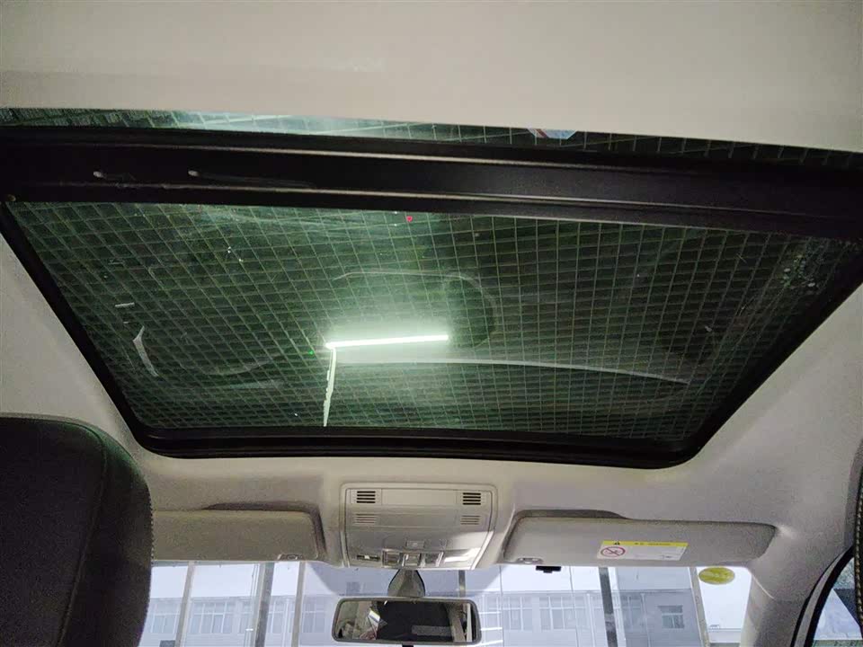 Volkswagen Exploring the shadow