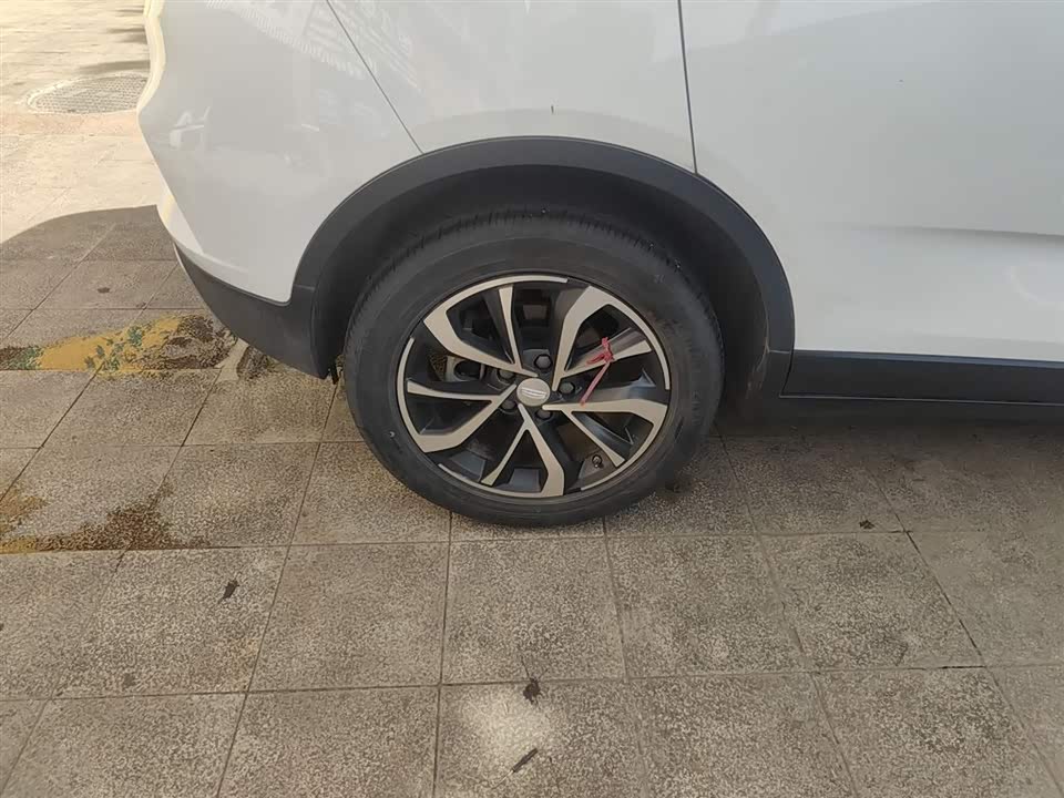Geely Emgrand GS