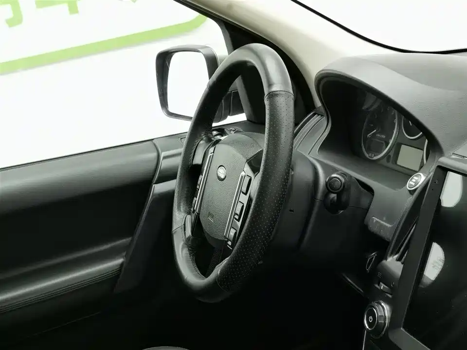 Land Rover Freelander 2