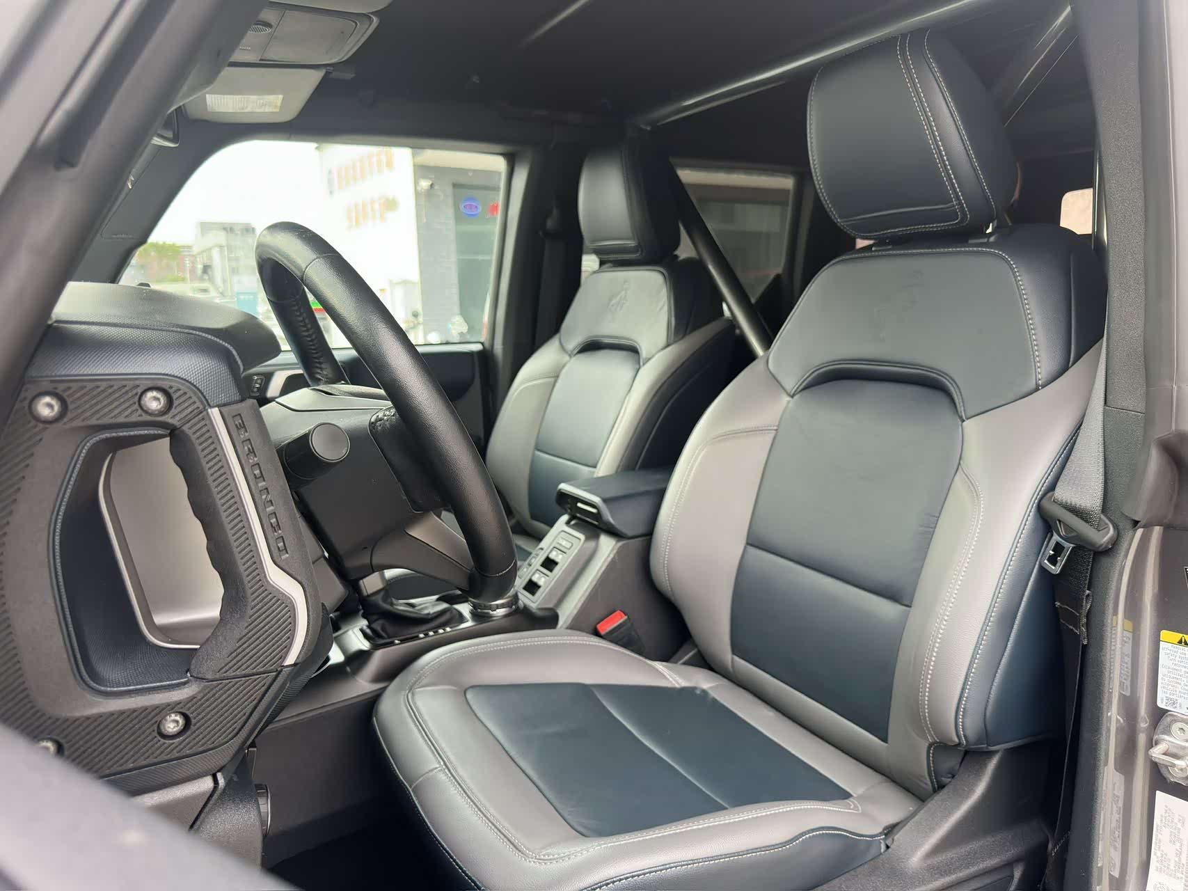 Ford Bronco, 2023 4