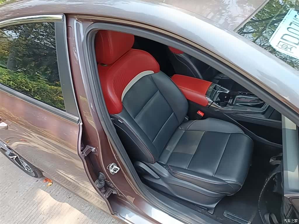 MG MG5, 2021 25