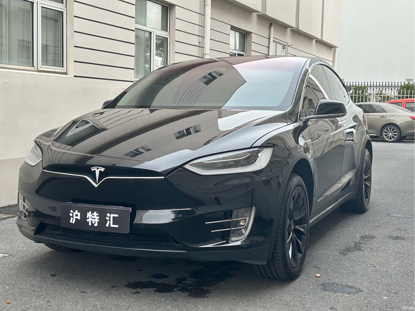 Tesla Model X, 2019 1