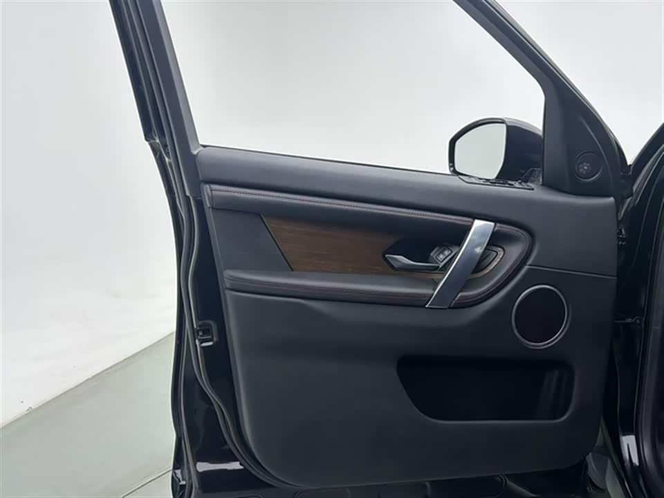 Land Rover Discover sports