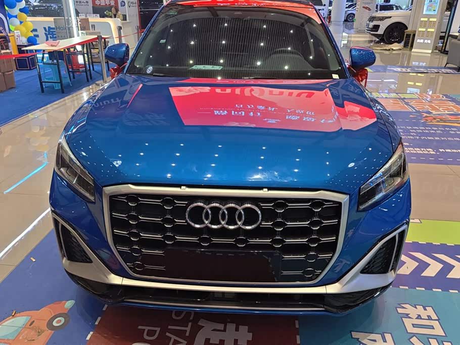 Audi Q2L