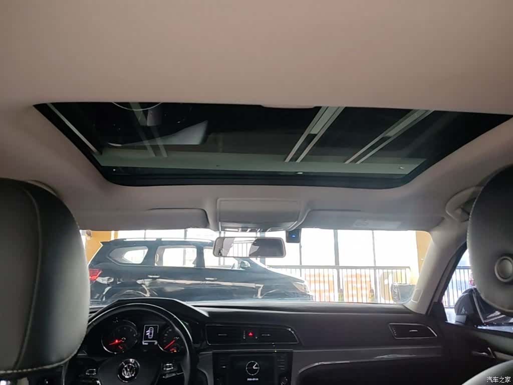 Volkswagen Lamando, 2016 18