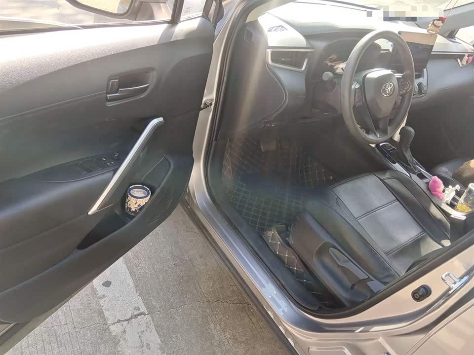 Toyota Corolla Sharp amplifier