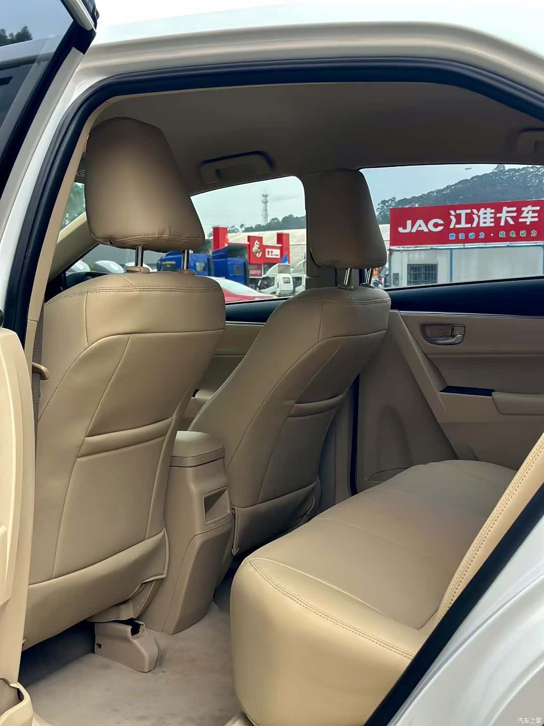 Toyota Corolla, 2016 9