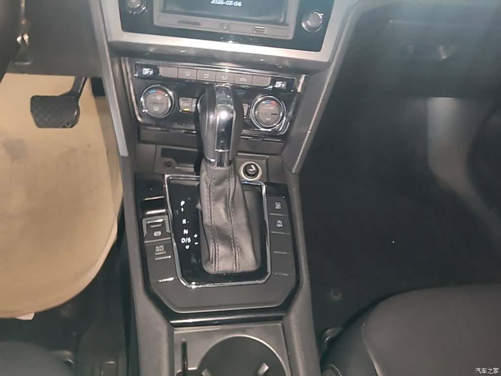 Volkswagen Lamando, 2016 14