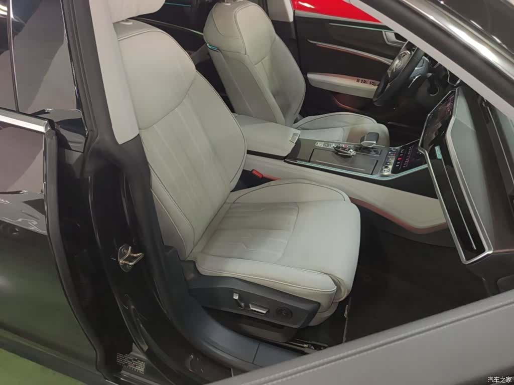 Audi A7L, 2026 25