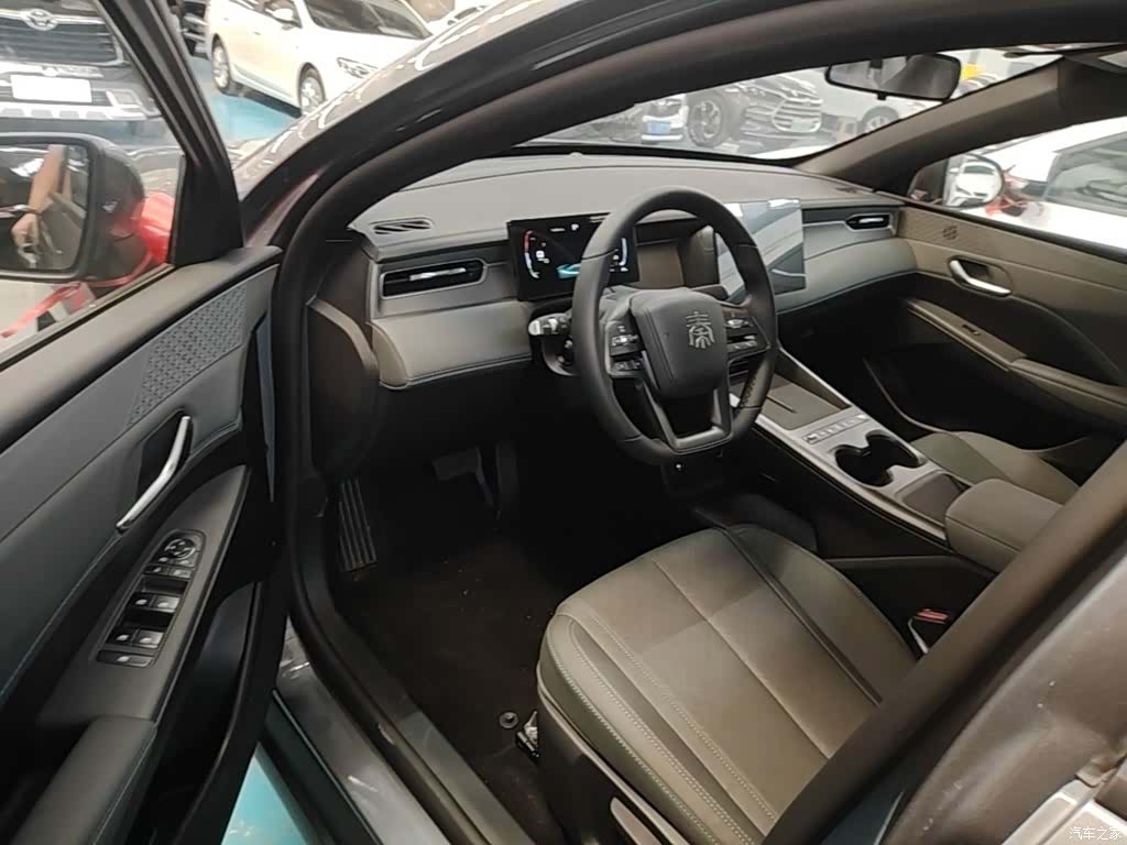 BYD Qin, 2026 15