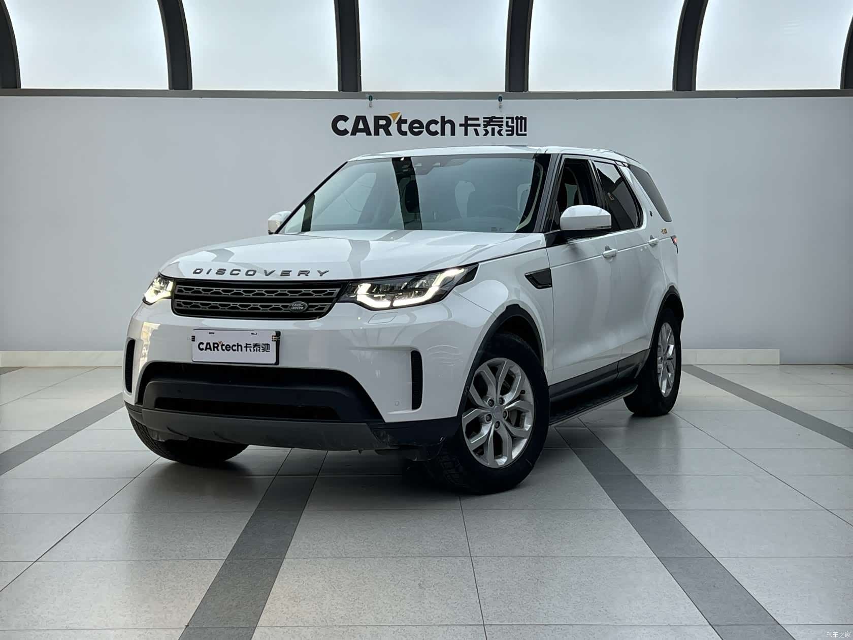 Land Rover Discovery, 2019 1