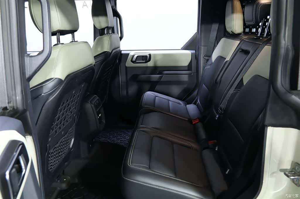 Ford Bronco, 2024 17