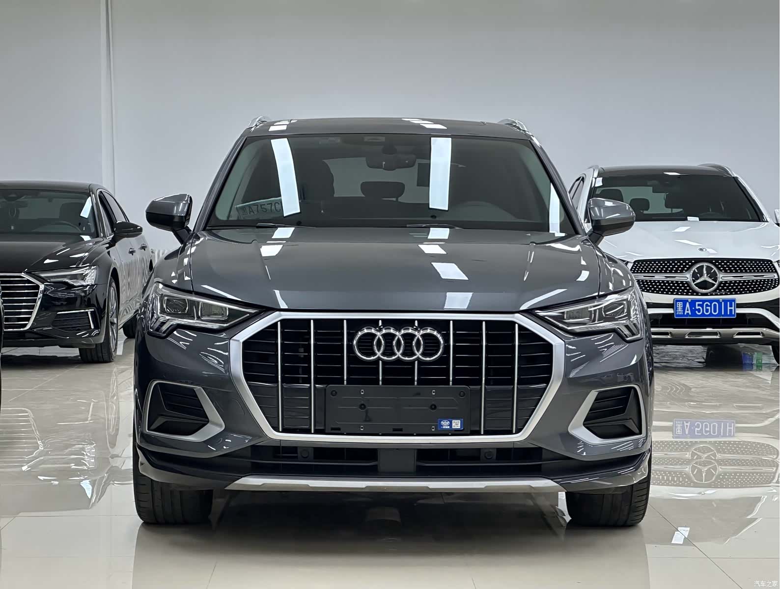 Audi Q3, 2023 2
