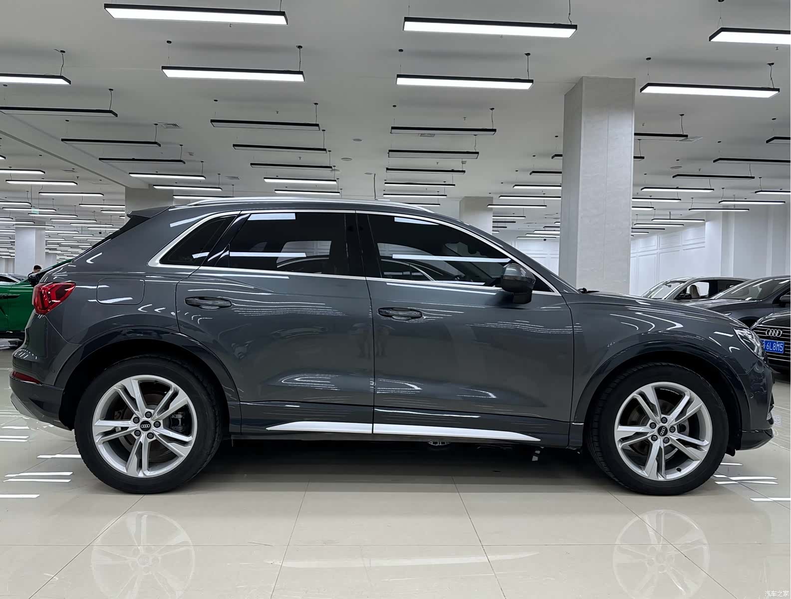 Audi Q3, 2023 все фото