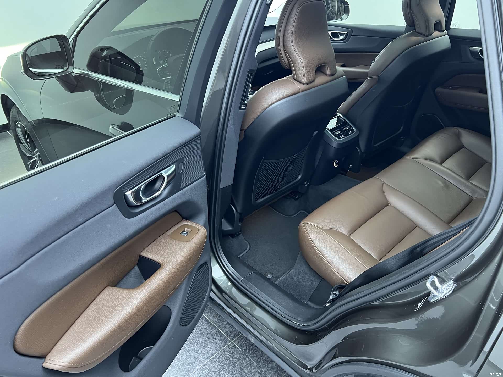 Volvo XC60, 2019 10