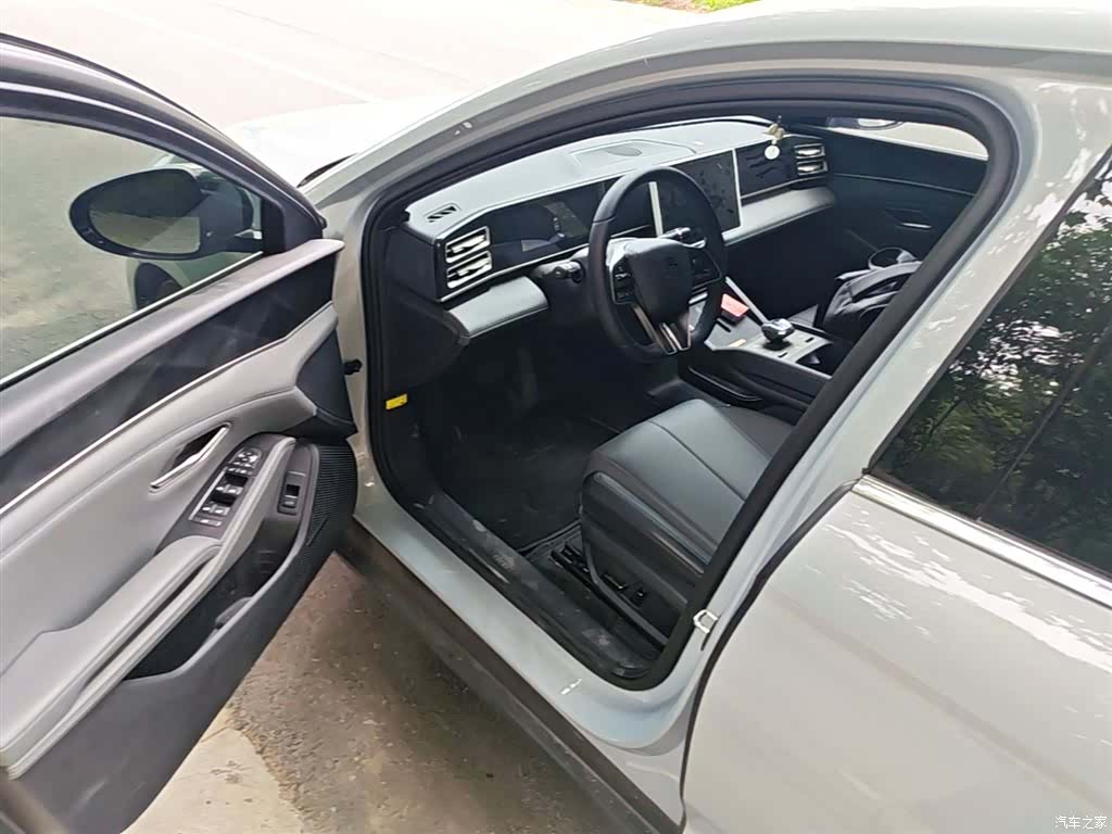 BYD Qin, 2025 16
