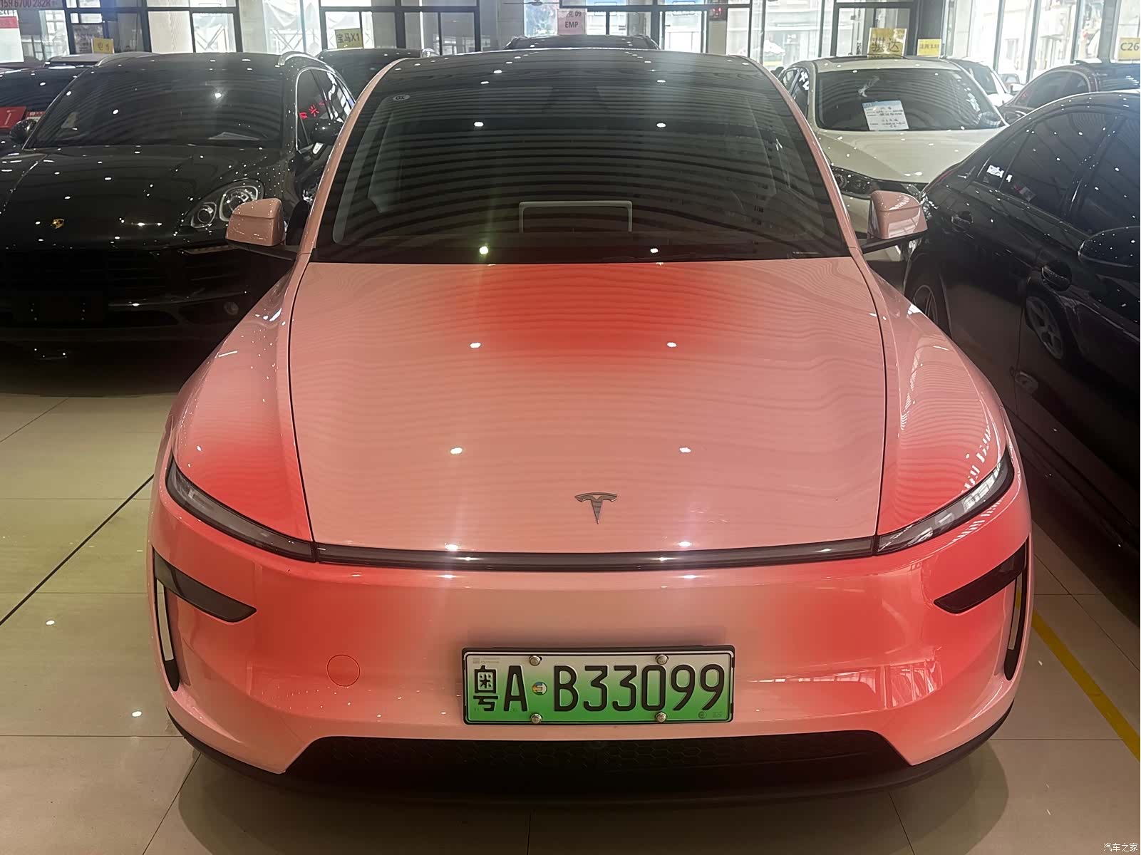 Tesla Model Y, 2025 4