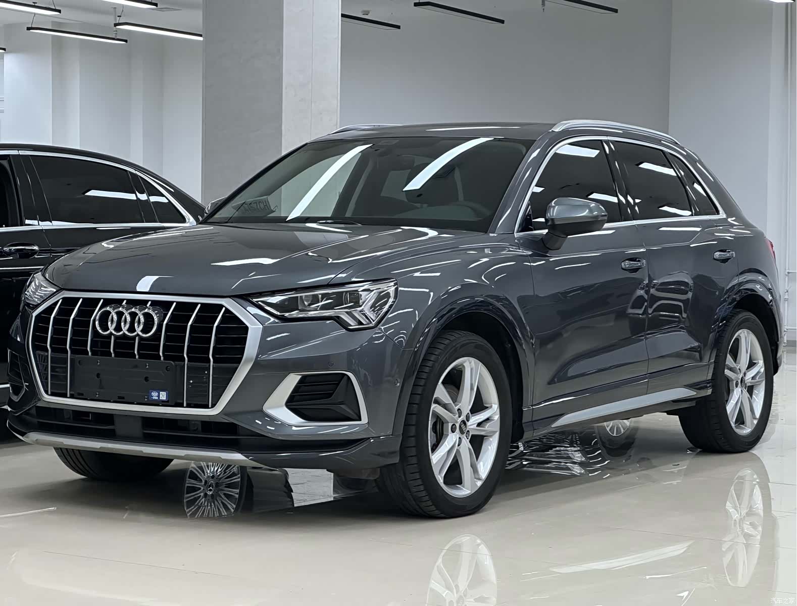 Audi Q3, 2023 1
