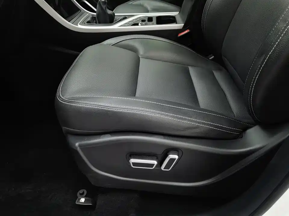 Geely Vision X6