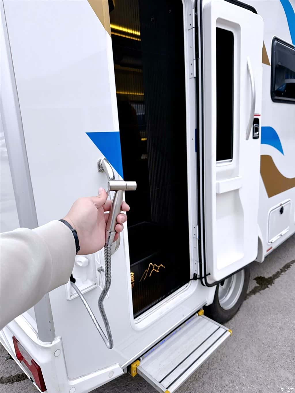 Iveco C, 2024 все фото