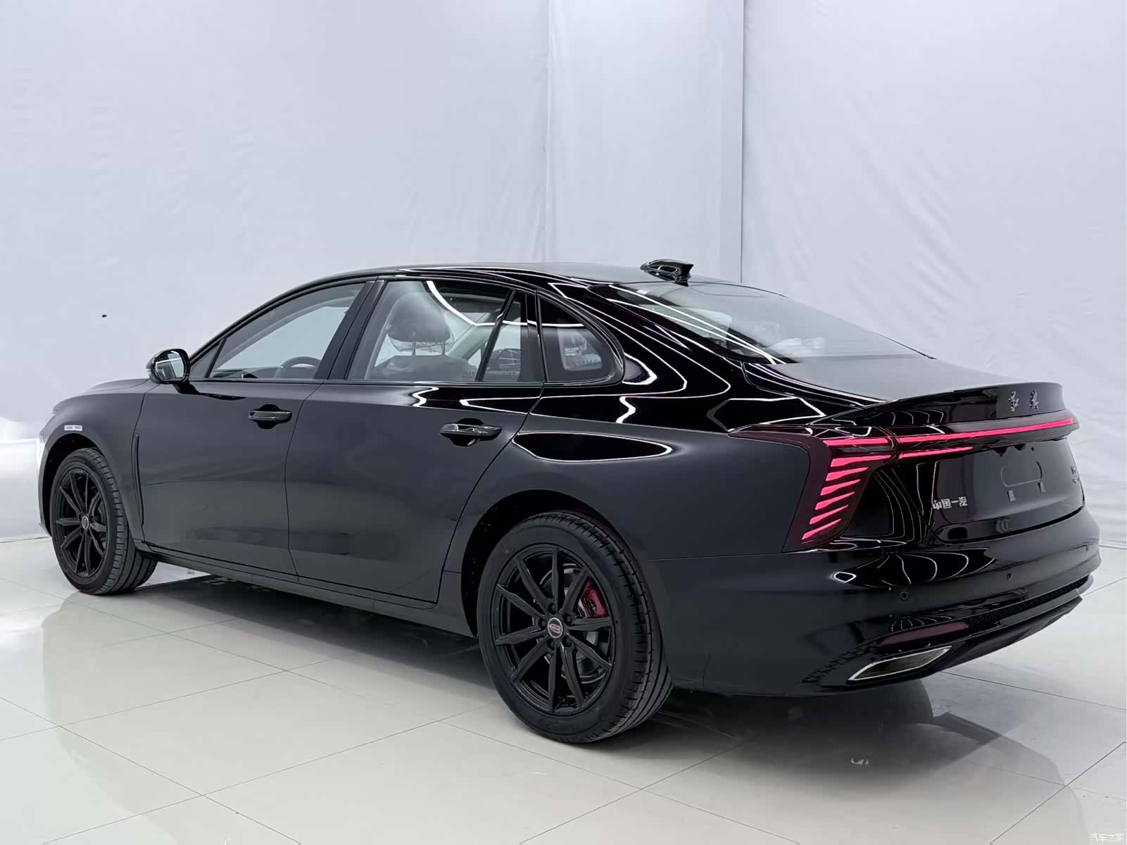 Hongqi H5, 2026 17