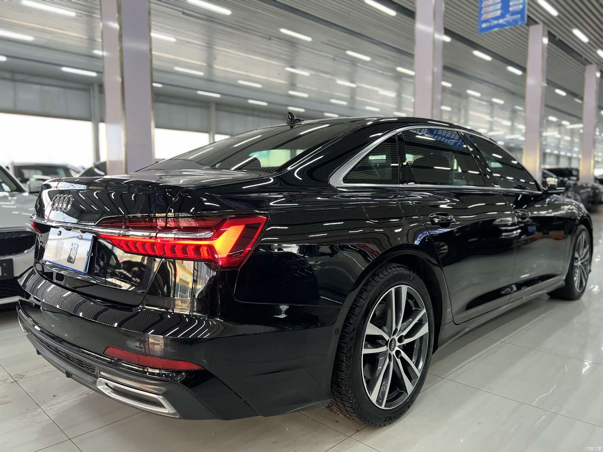 Audi A6L, 2022 9