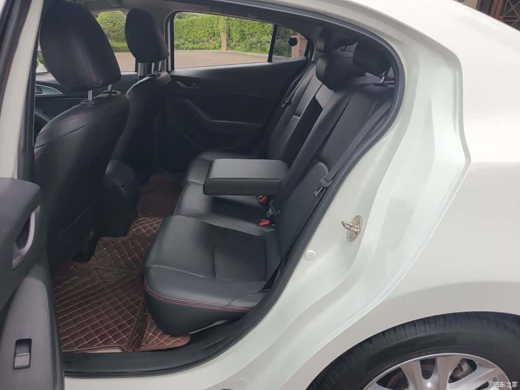 Mazda Mazda3, 2018 17