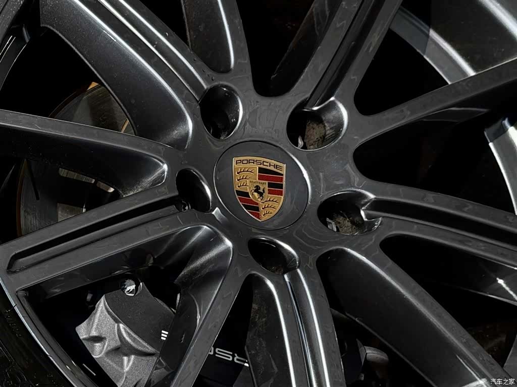 Porsche Panamera, 2024 все фото