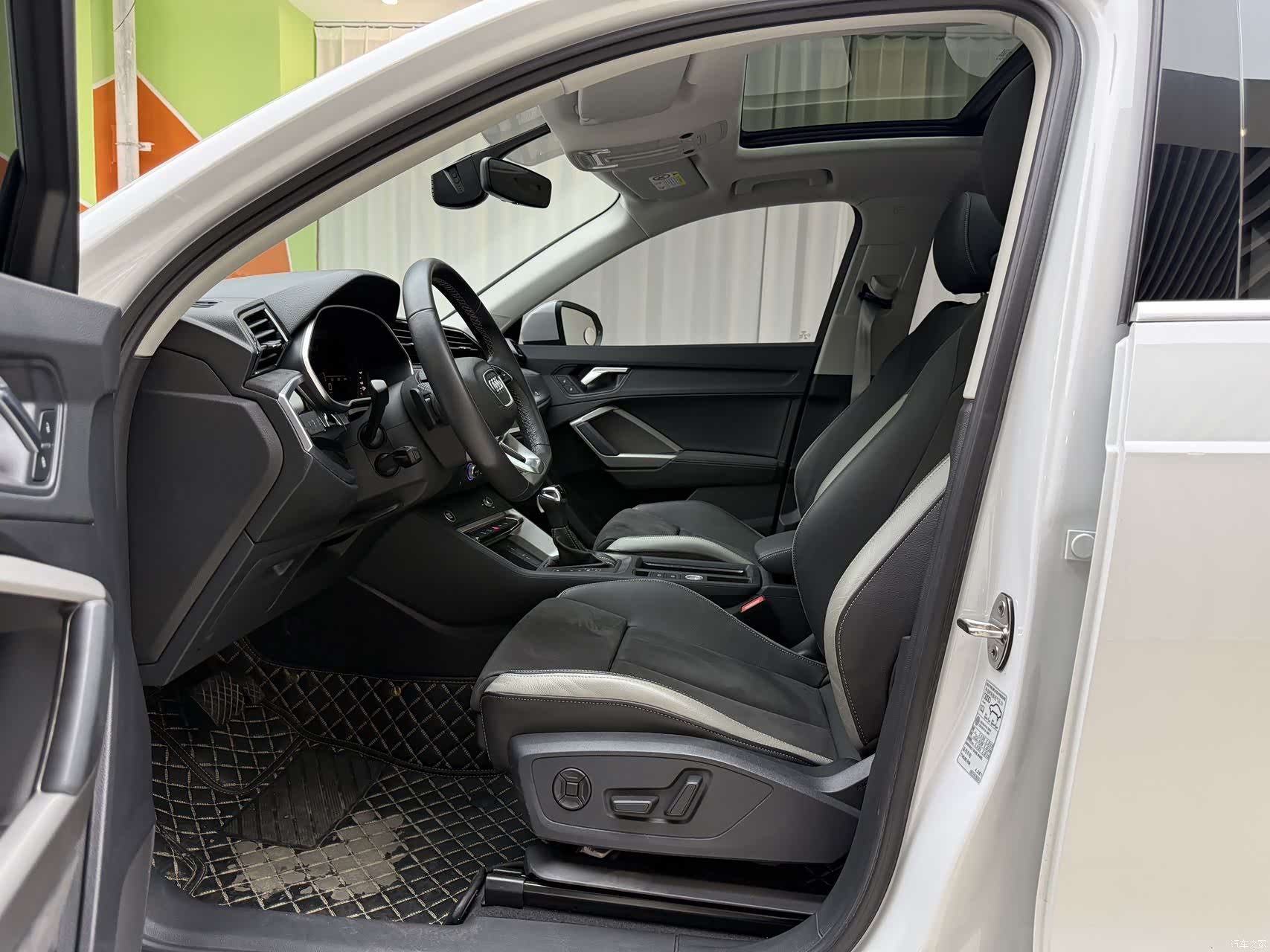 Audi Q3, 2022 4