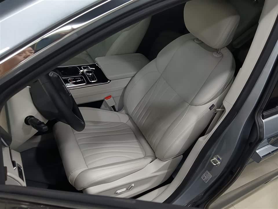 JAC Refine Ruifeng RF8 PHEV