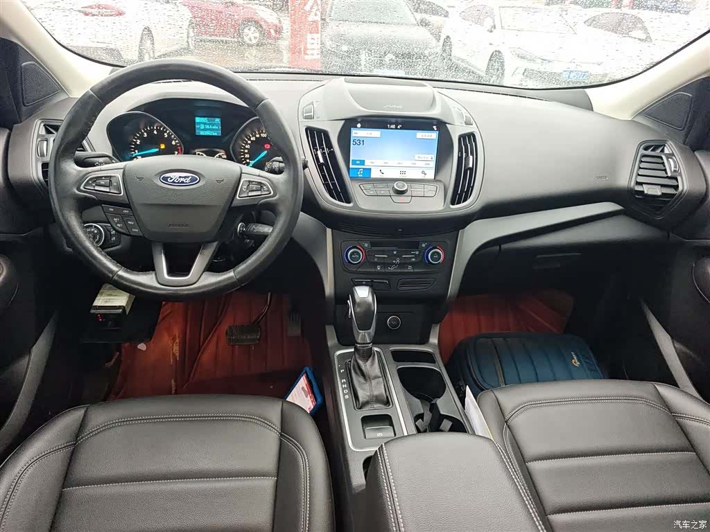 Ford Kuga, 2021 10