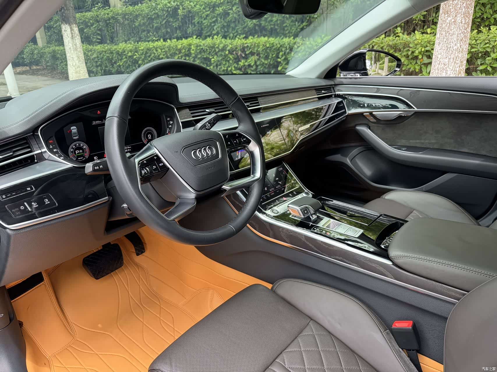 Audi A8L, 2022 6
