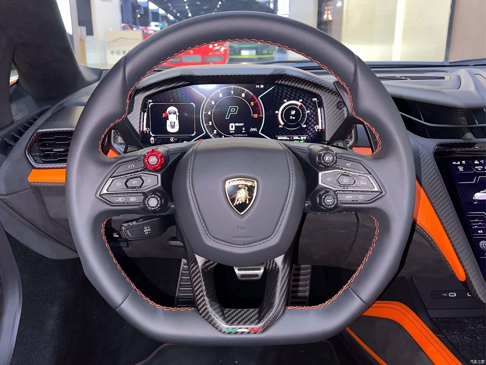 Lamborghini Revuelto, 2025 8