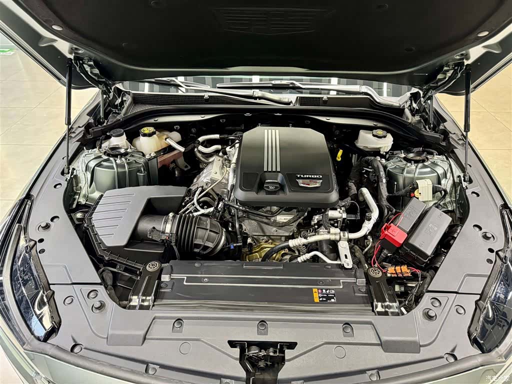Cadillac CT5, 2023 11
