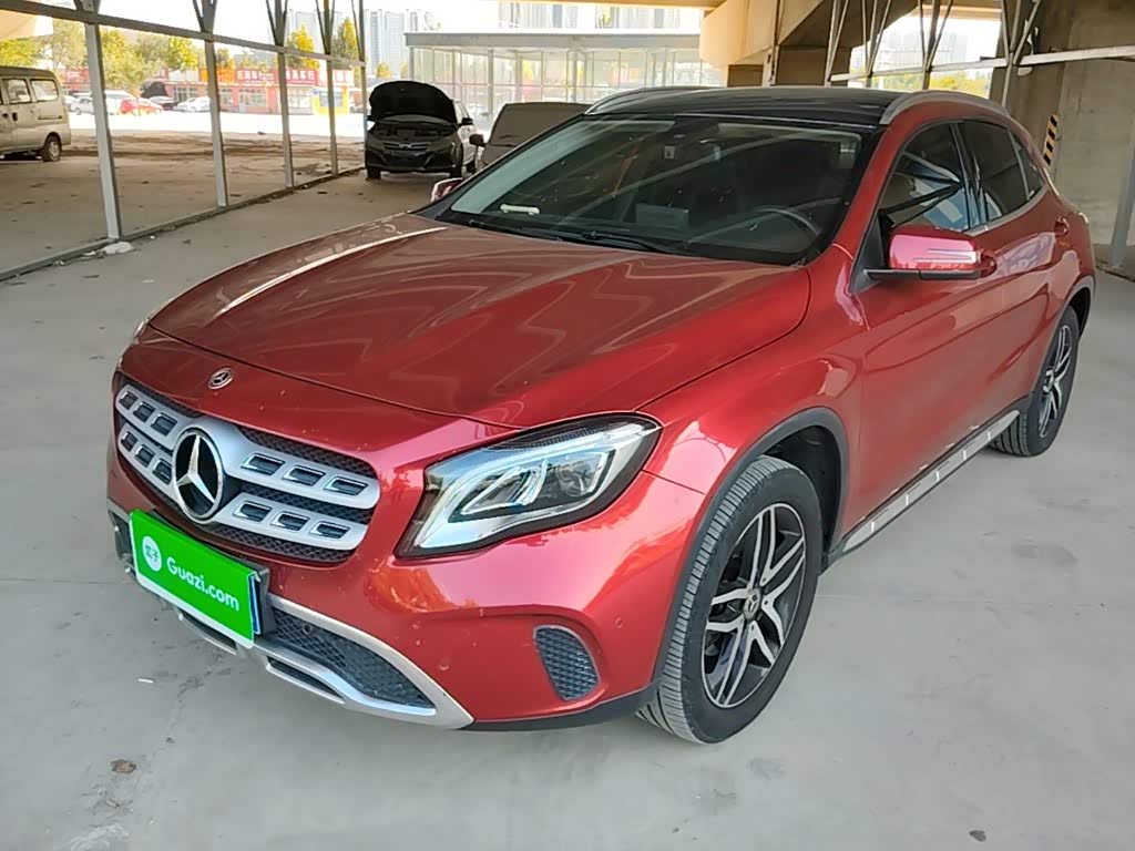 Mercedes-Benz GLA