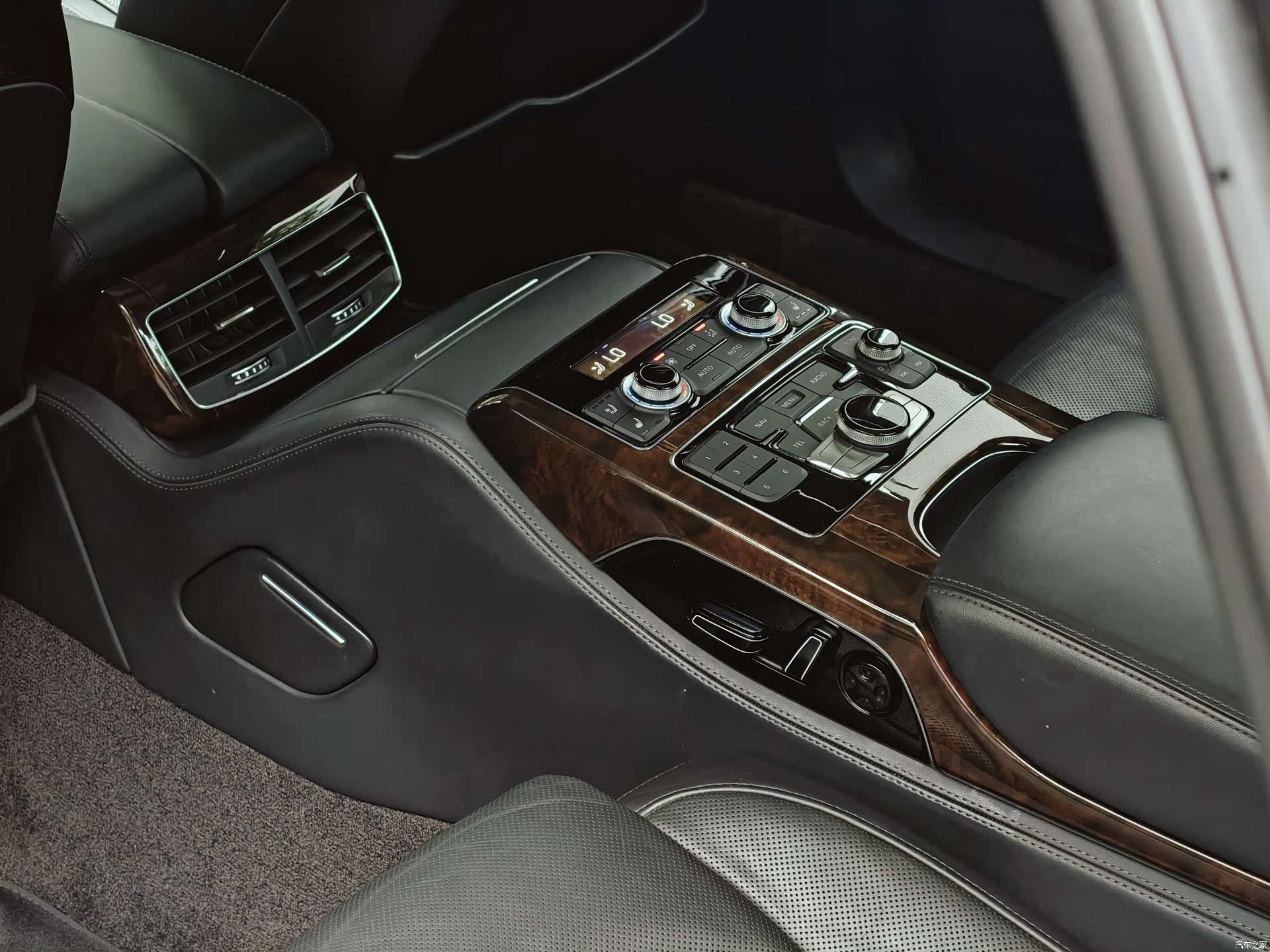 Audi A8L, 2015 14