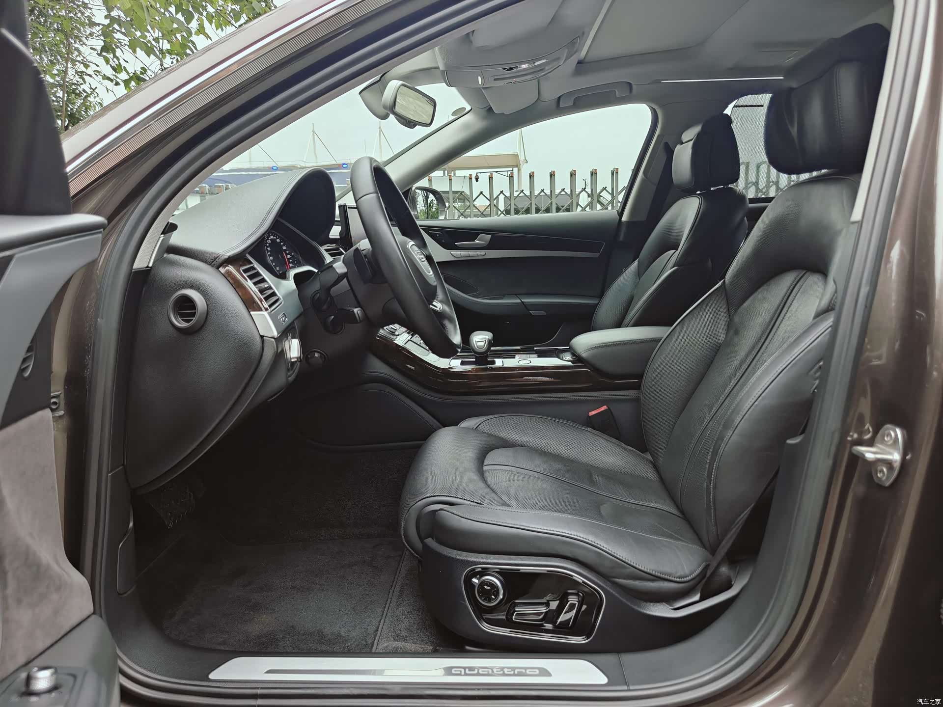 Audi A8L, 2015 11