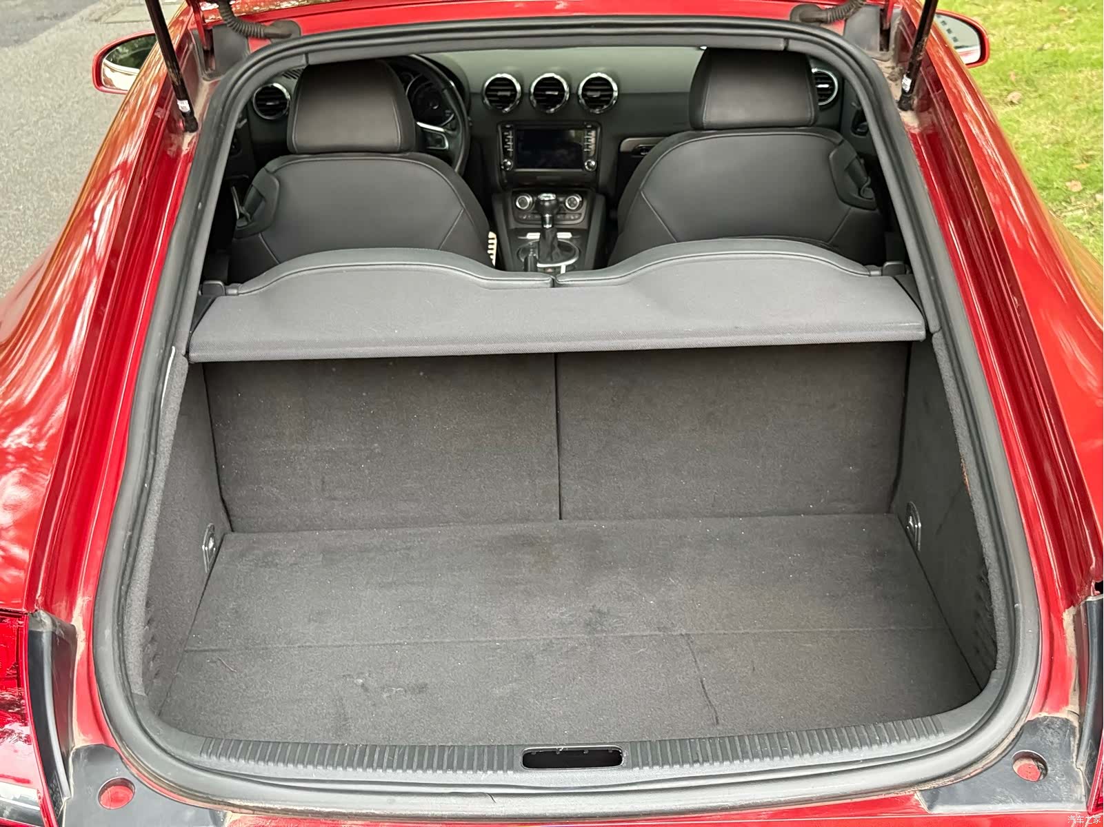 Audi TT, 2012 8