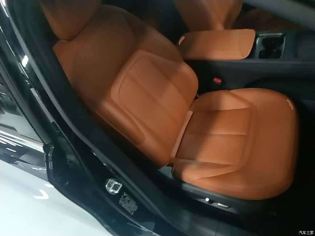 Wuling Starlight, 2025 25