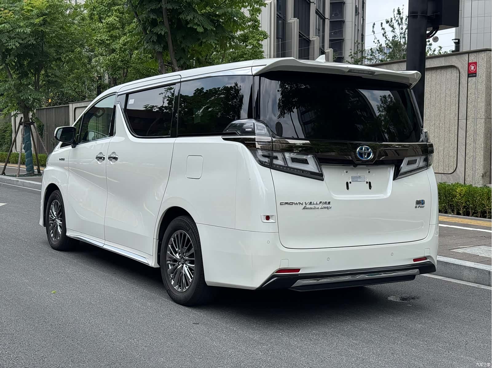 Toyota Vellfire, 2023 7