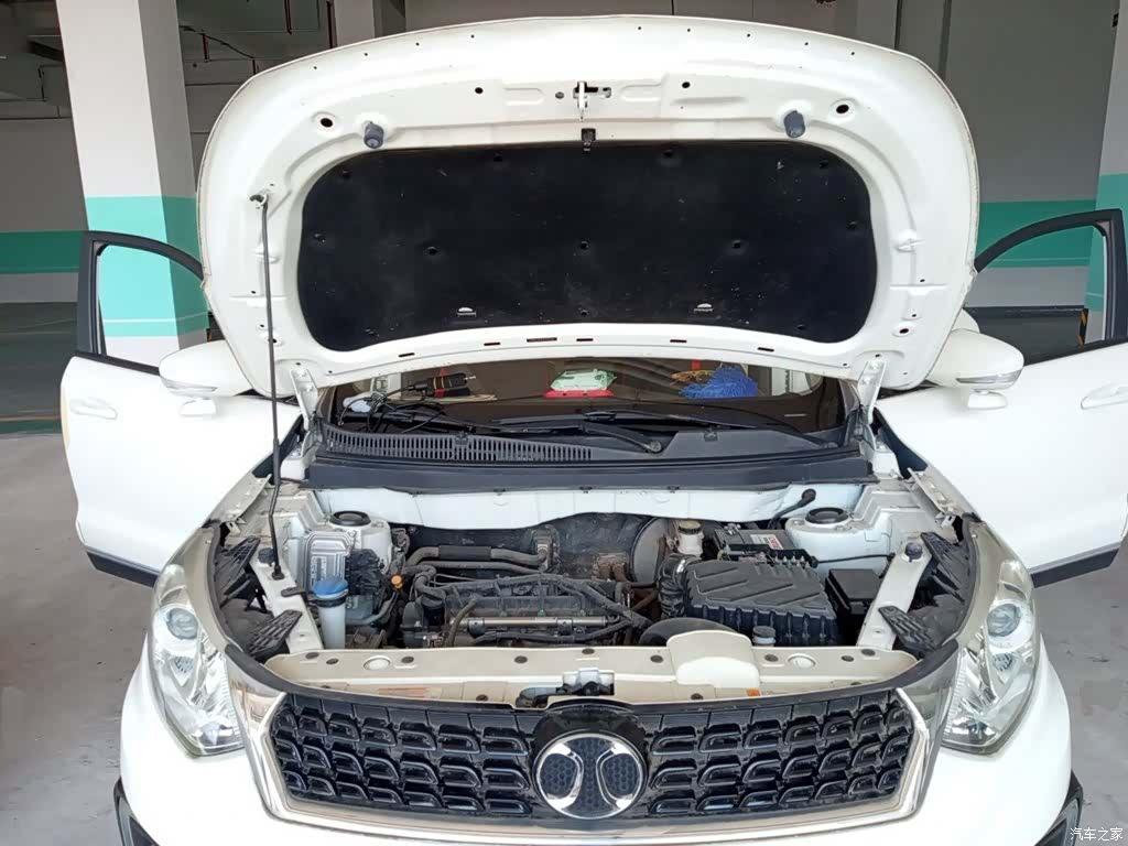 BAIC X35, 2018 17