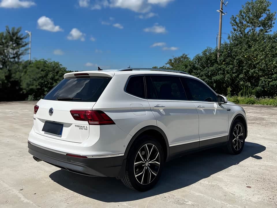 Volkswagen Tiguan L