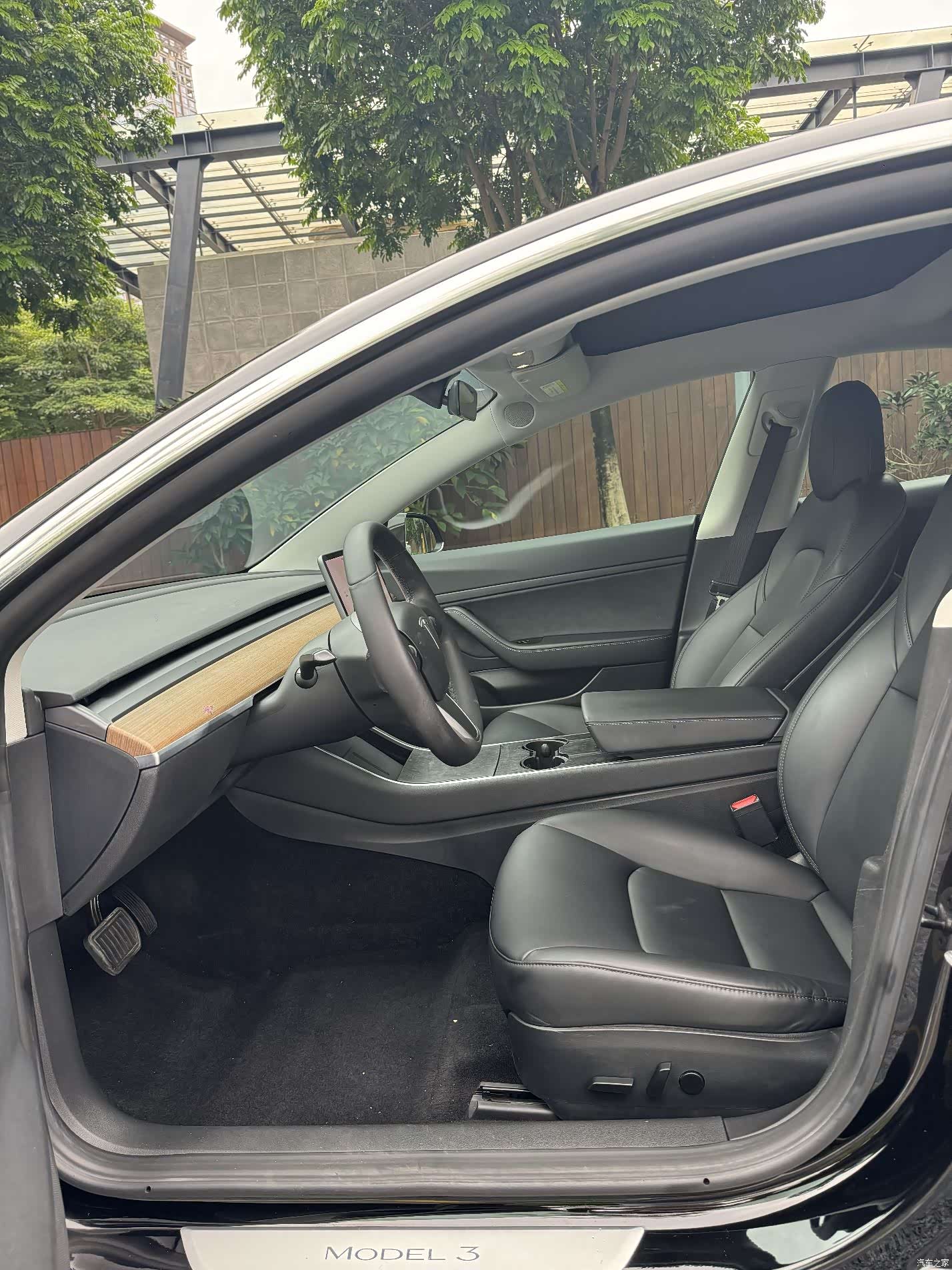 Tesla Model 3, 2020 9