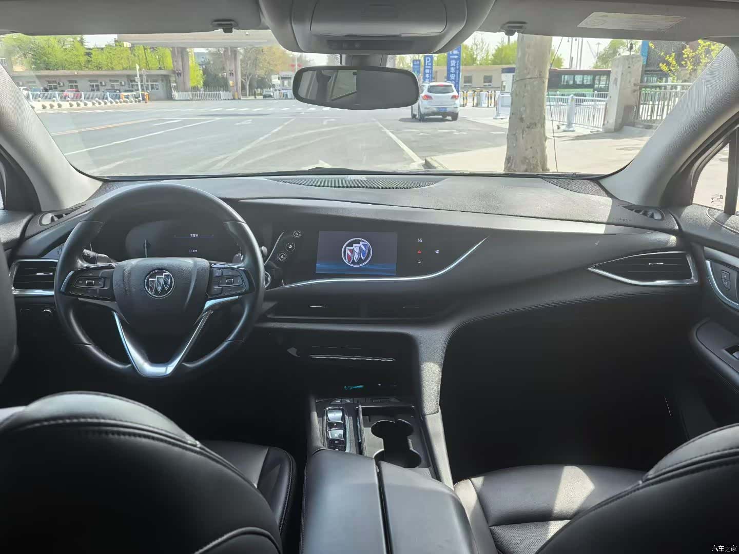 Buick Enclave, 2021 9