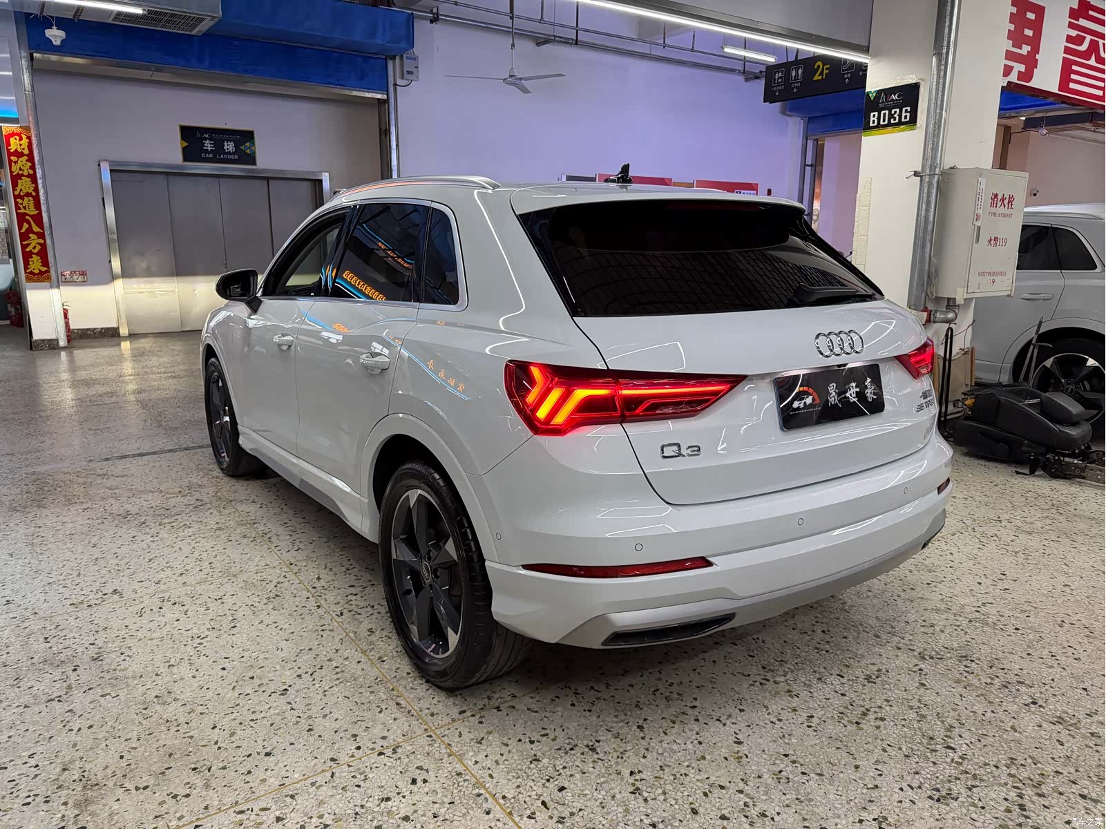 Audi Q3, 2022 4