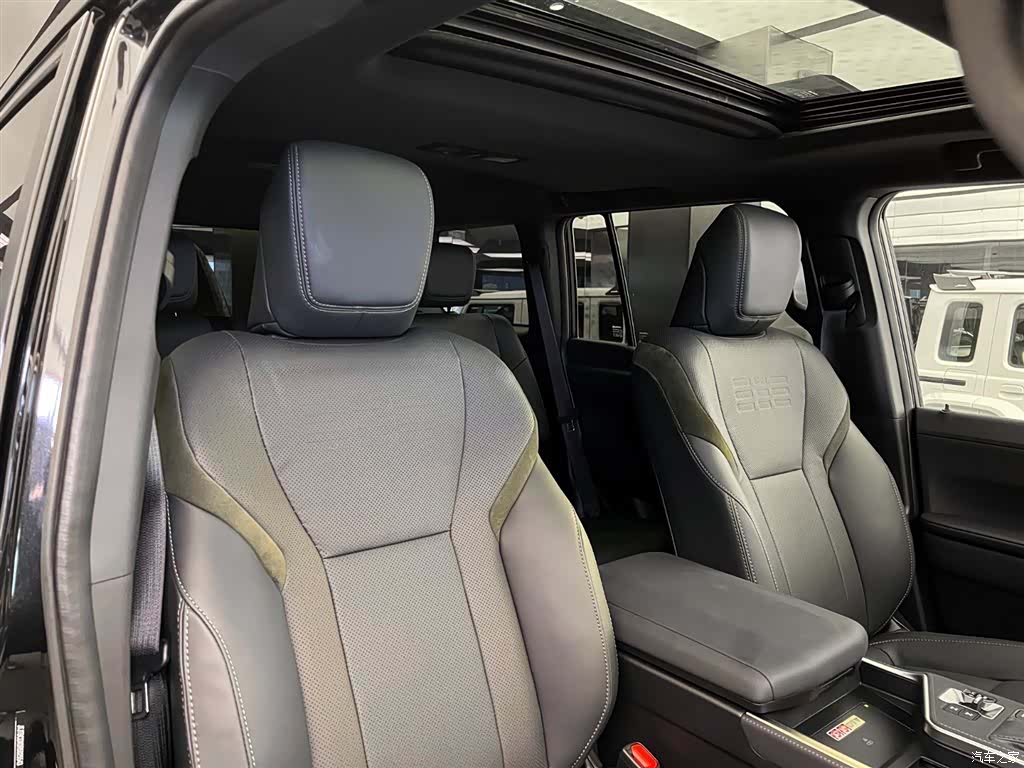 Lexus GX, 2025 13