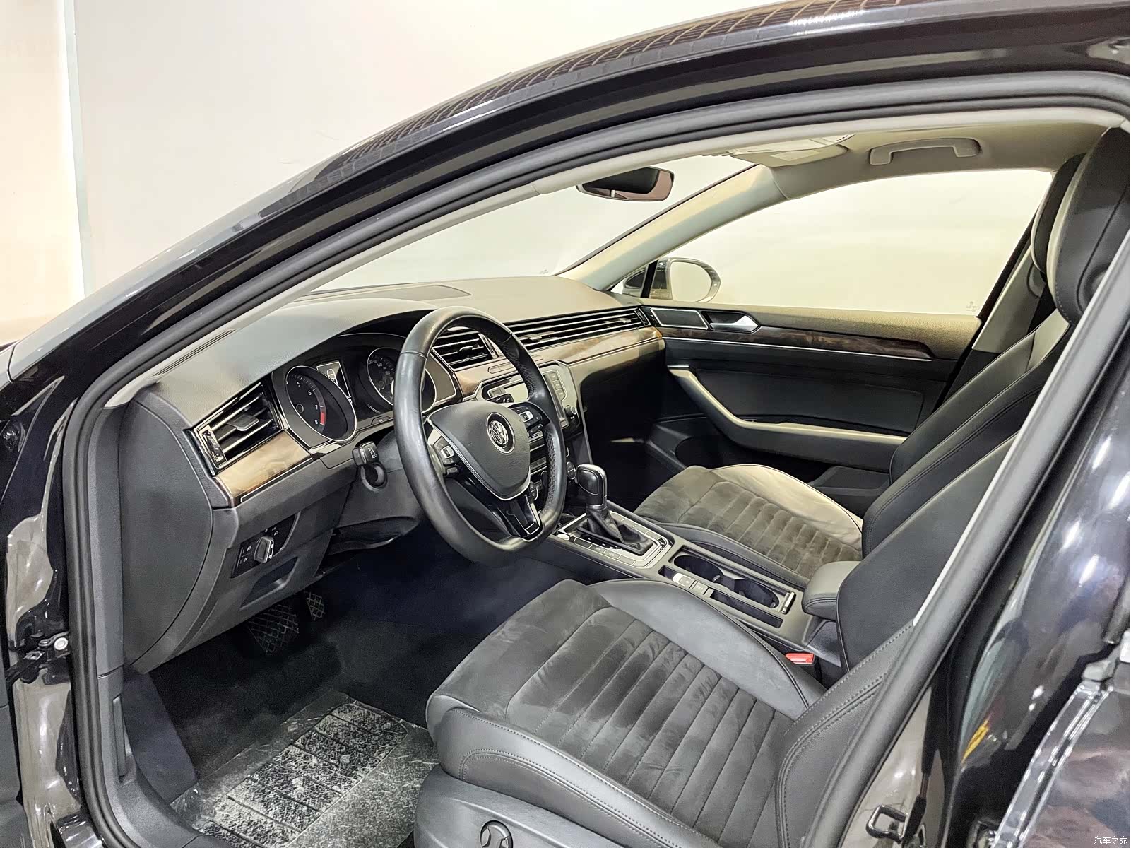 Volkswagen Magotan, 2017 16